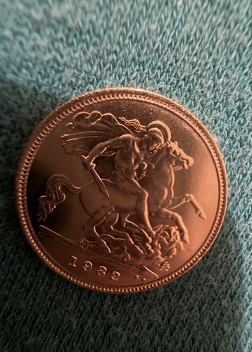 1982 22ct gold british half - gold,