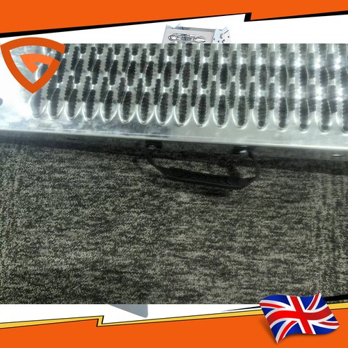 Non slip loading - ramps, for
