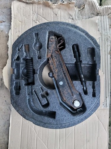 Golf mk5 toolkit jack - vw,
