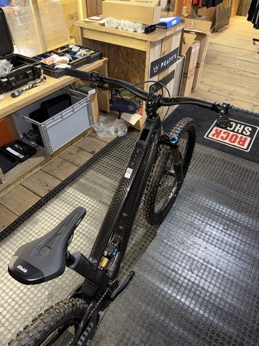 Brand new fizik aidon - aidon, seat