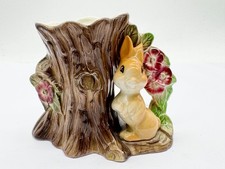 HORNSEA FAUNA ANIMAL FIGURINE BUNNY RABBIT TREE STUMP VASE CERAMIC ORNAMENT