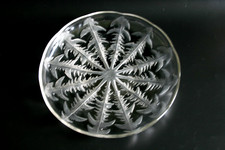 RENE LALIQUE PISSENLIT GLASS PLATE / BOWL  - CIRCA 1921