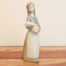 Lladro Daisa Girl With Pig
