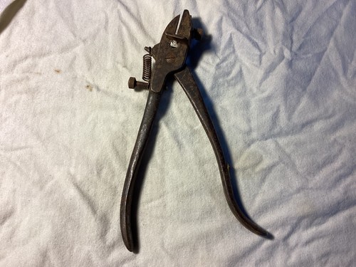 Vintage saw set - set, pliers