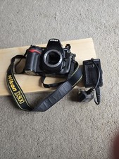 Nikon D300 12.3MP Digital SLR