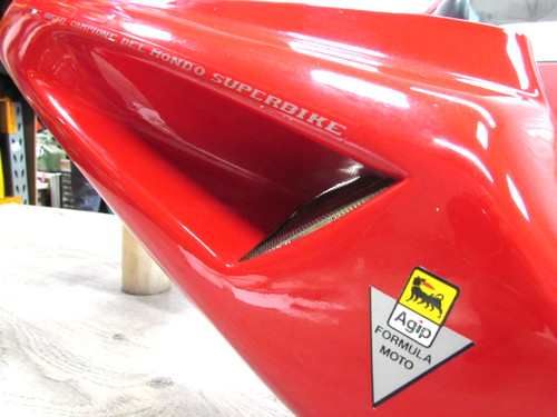 Ducati 748 916 996 genuine - 916,
