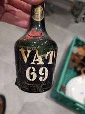 VINTAGE VAT 69 SCOTCH WHISKY WM.SANDERSON & SON EMPTY BOTTLE LARGE 15” 1.15litre