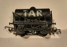 Hornby Thomas & Friends Tar