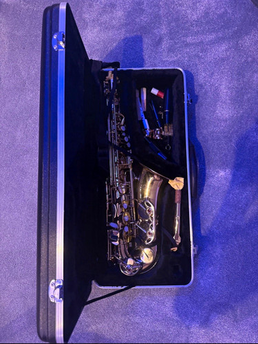 Gold alto saxophone - mother, of