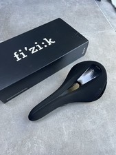 Fizik Aliante R1 Open Carbon Rails Saddle 141mm Width