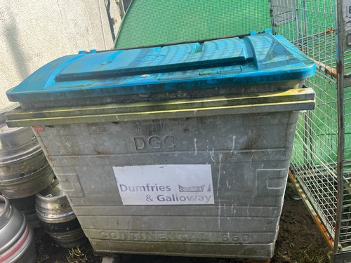 660 litre metal wheelie - 660,