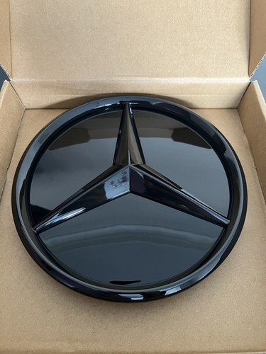 Mercedes gloss black - black, grill
