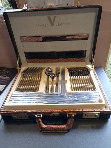 Limited edition piece - v.edition, 72