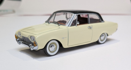 Ford taunus cdc detail - taunus, 1/43
