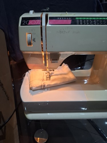 Elna 2007 sewing machine - sewing,