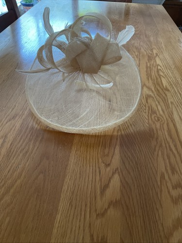 Cream fascinator from - cream,