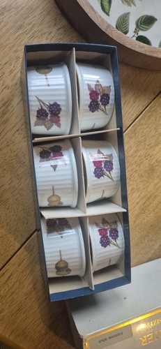 Royal worcester evesham gold - worcester,
