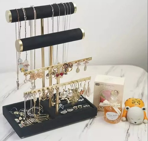 Tier bracelet display - 3,