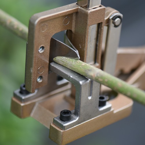 Thick branch grafting machine - thick,