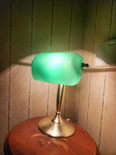 Green glass bankers desk lamp - green,