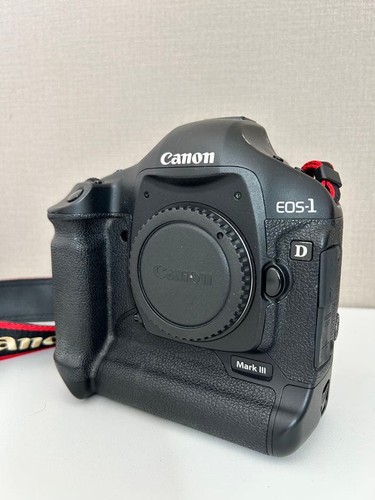 Canon eos mark - eos-1d, digital