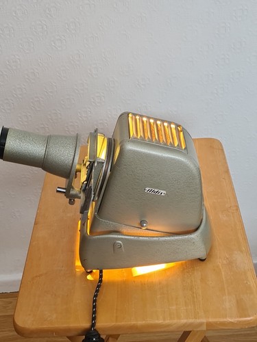 Aldis vintage slide projector - aldis,