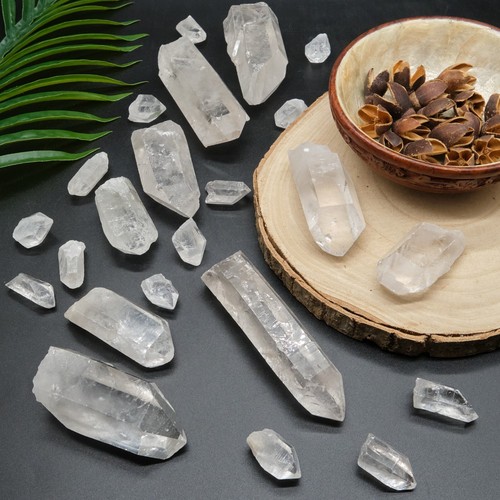 Clear quartz point - quartz, rough