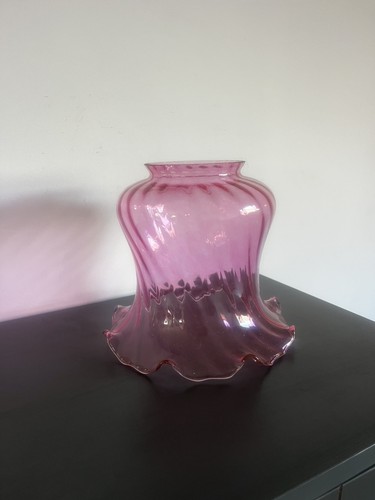Vintage pink swirl glass - vintage,