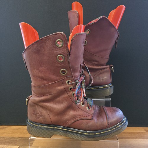Martens triumph aimilita - martens,