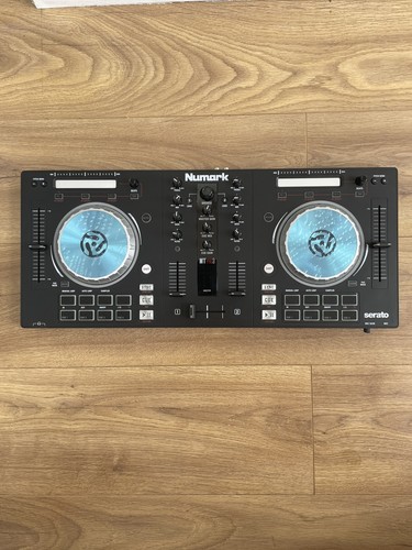 Numark pro dj controller - ,