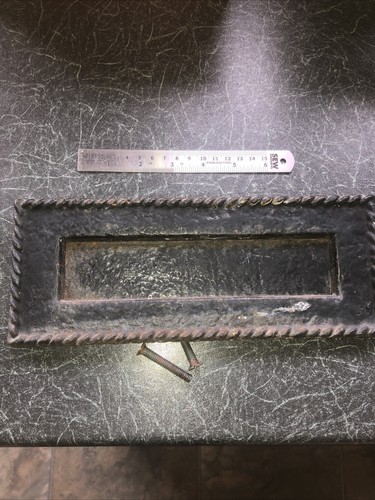 Vintage cast iron - letter,