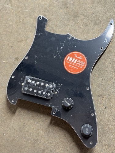 Squier strat loaded pickguard - loaded,