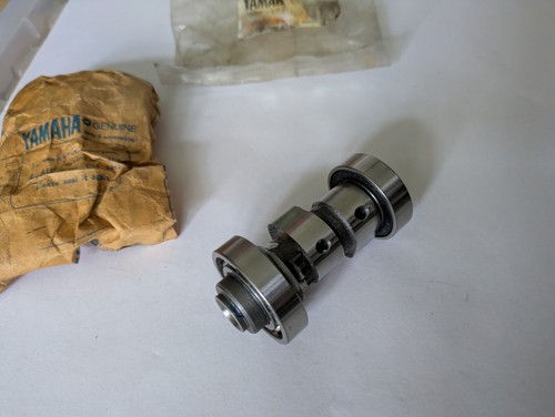 Genuine yamaha camshaft cam - camshaft,
