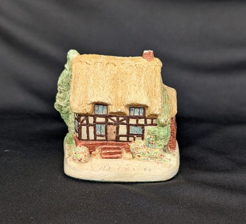 Vintage miniature thatched - miniature,