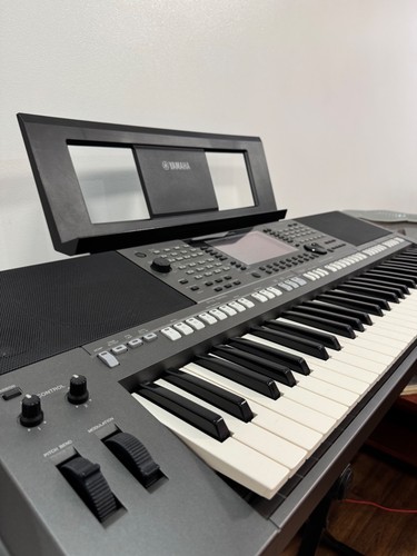 New yamaha psr 700 keyboard - 700,
