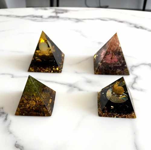 Set resin crystal - set, pyramid