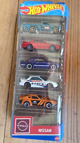 Hot wheels nissan pack - hot, 5-pack