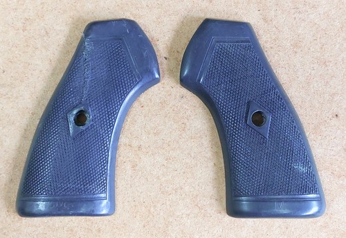 Enfield revolver grips - mk.6,