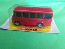 corgi junior coach in unopened