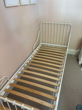 IKEA White Extendable Minnen