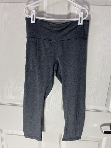 Reebok workout cropped