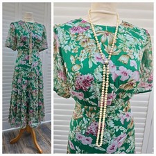 Vintage 1920s 1930s Style