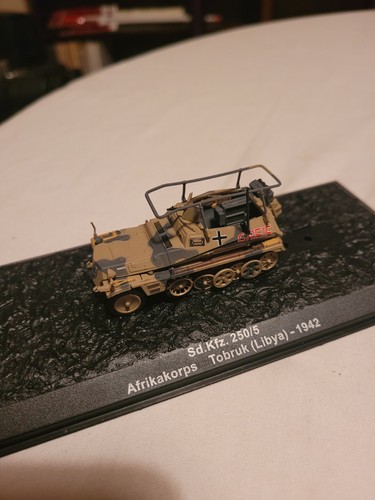 Deagostini combat tanks - deagostini,