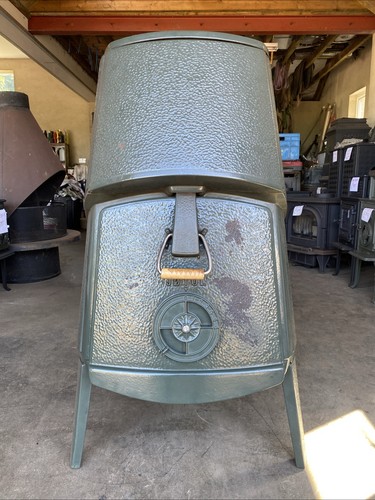 Jotul classic cast iron - iron, wood