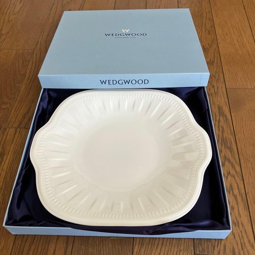 Wedgwood colosseum plate - wedgwood,