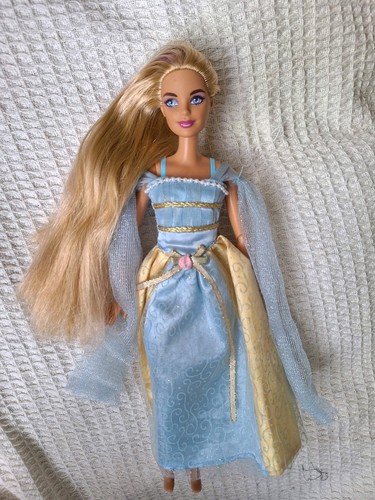 Beautiful articulated barbie - beautiful,