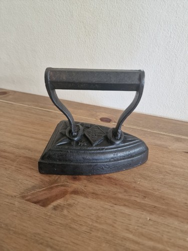 Antique sheldon cast - sheldon,