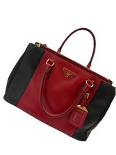 Prada Galleria Medium Saffiano