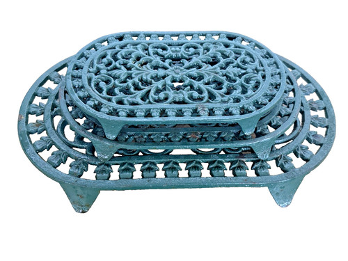 Cast iron trivet - 3, green