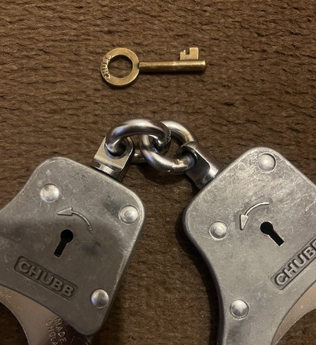 Prison chubb handcuffs - hm,